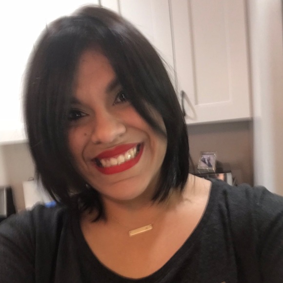 Hi! I’m Elisa - most call me E.  Just the letter E - Picture 3 of 13